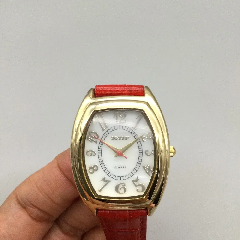 Gossip Womens Watch 31mm Gold Tone Tonneau Red Leather GS78430 New Battery